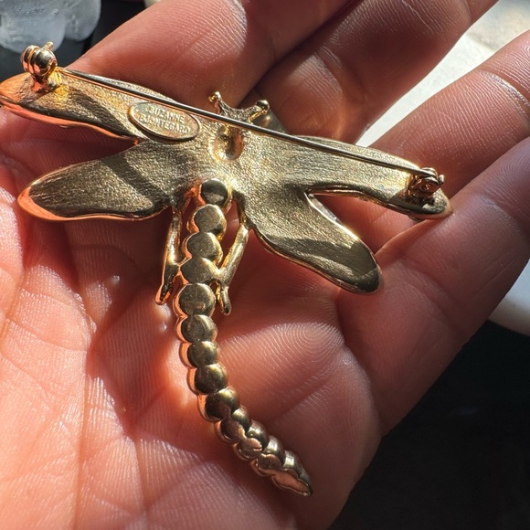 Signed Suzanne Bjontegard rhinestone brooch. - Picture 6 of 6